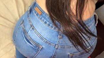 Địt Nát đít Bự Của Em Vợ Sau Khi Thuyết Phục