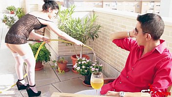Đụ Sếp Khó Tính Và Cô Hầu Gái Khiêu Dâm